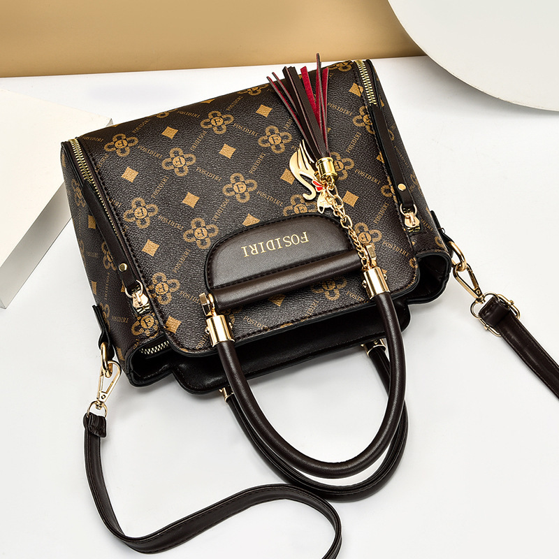 Large Capacity Handbag Light view 2
